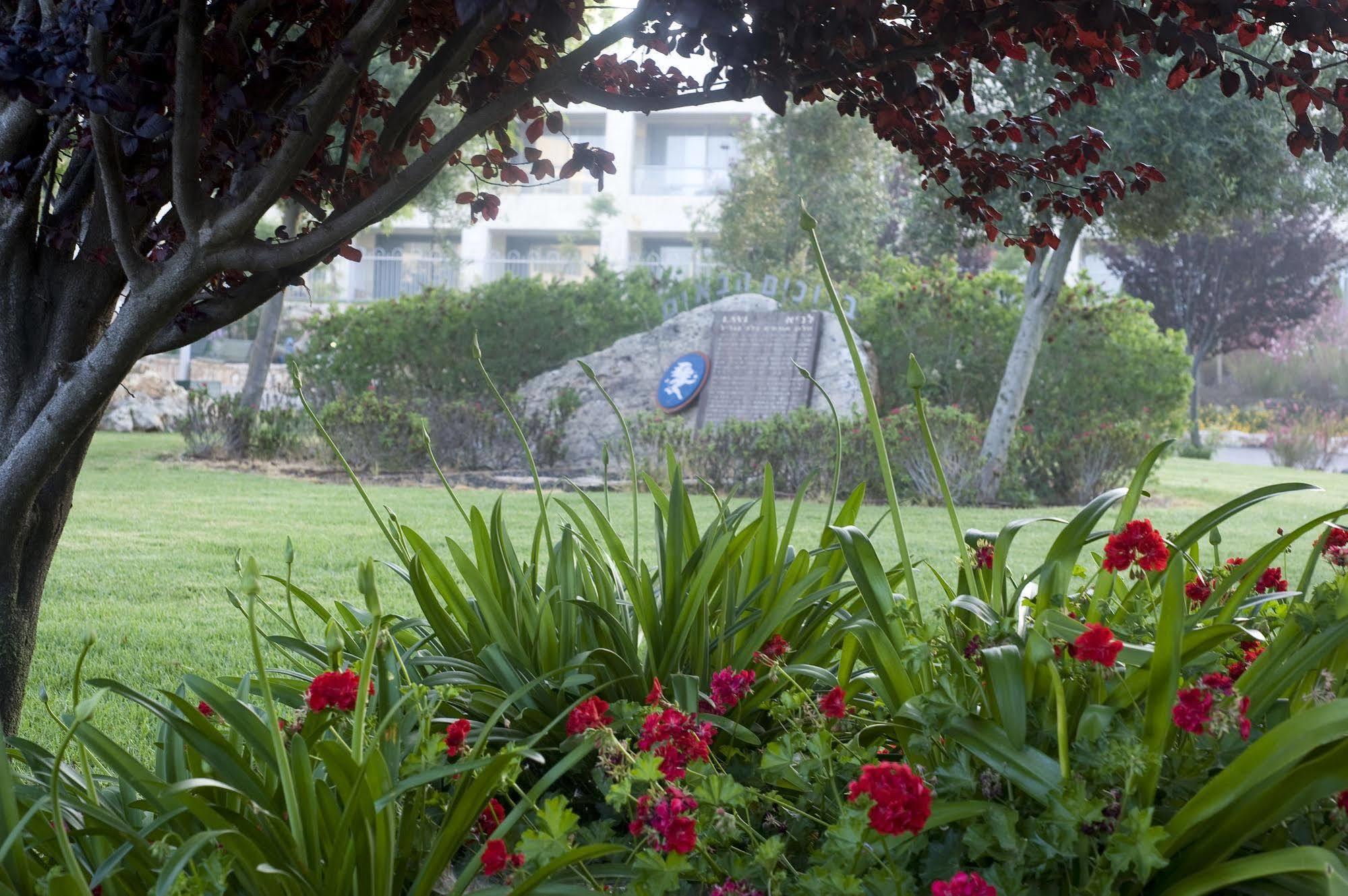 Lavi Kibbutz Hotel Exterior photo